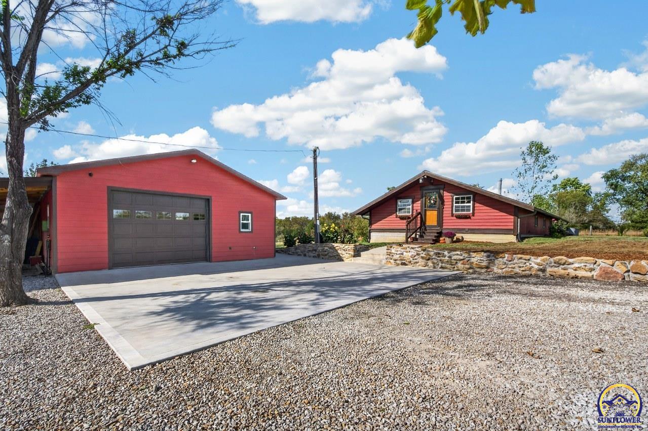 Butler Rd, Meriden, KS 66512