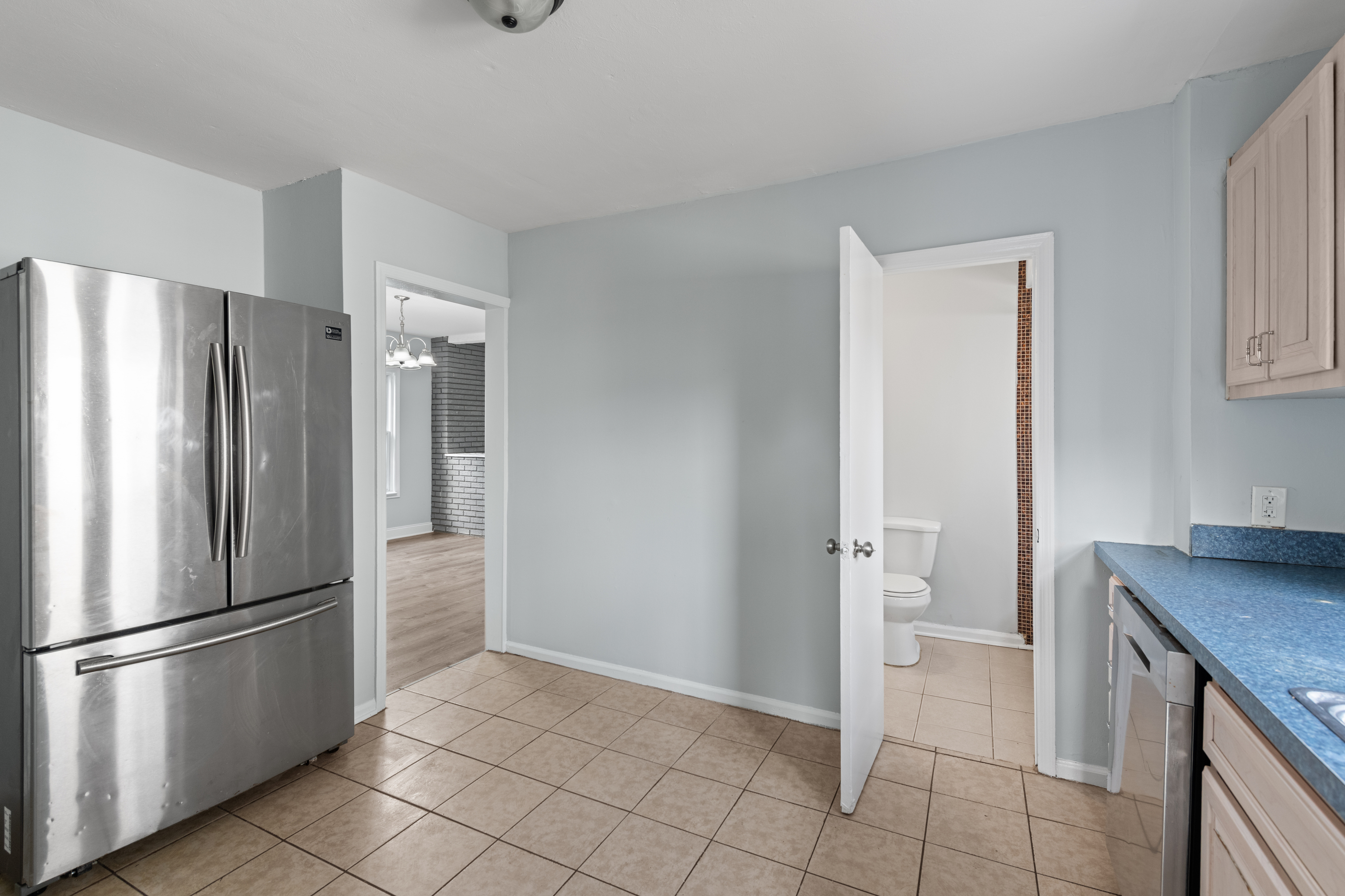 West Haven, Connecticut, 06516, United States, 5 Bedrooms Bedrooms, ,4 BathroomsBathrooms,Residential,For Sale,1991018