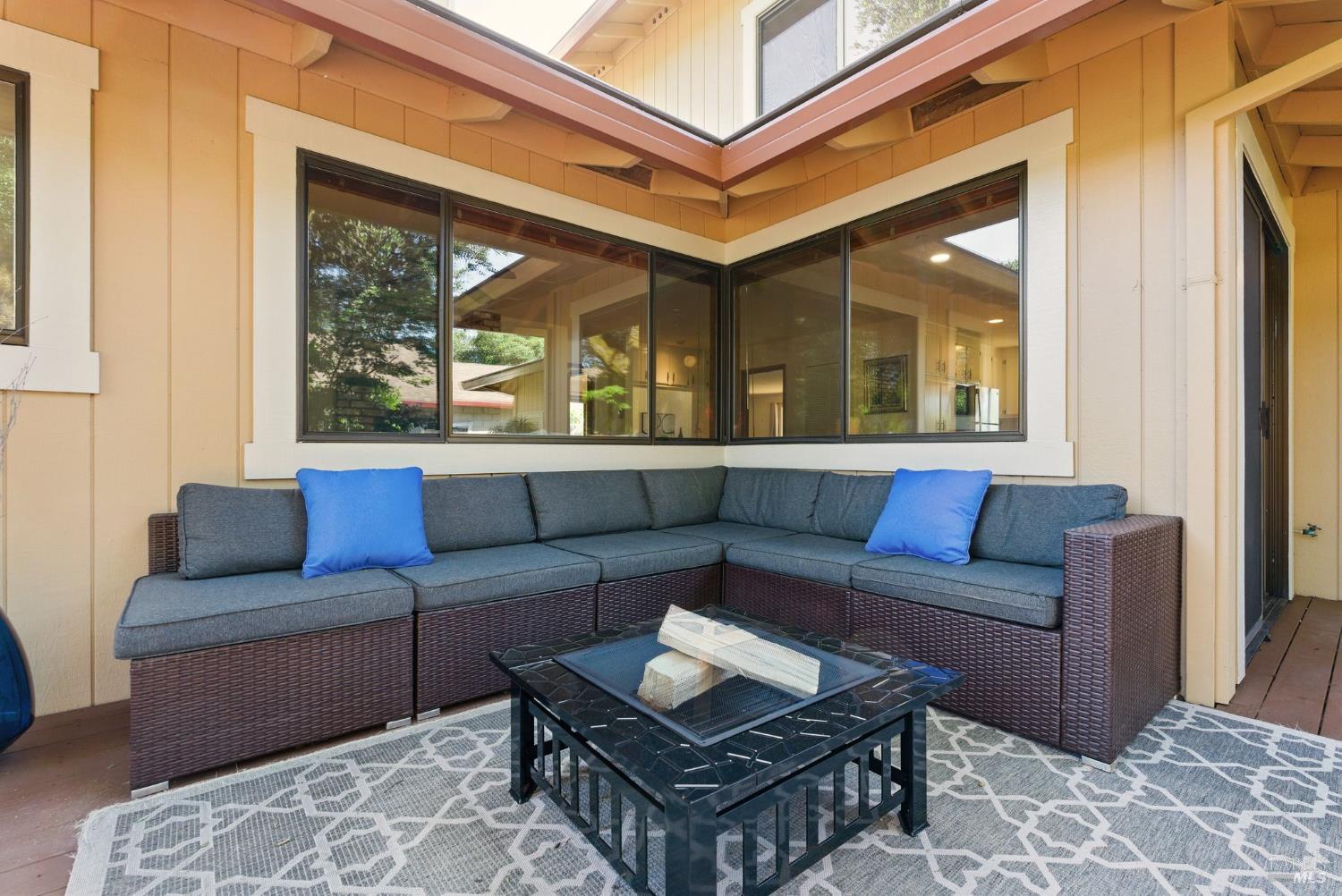Santa Rosa, California, 95405, United States, 4 Bedrooms Bedrooms, ,3 BathroomsBathrooms,Residential,For Sale,1826970
