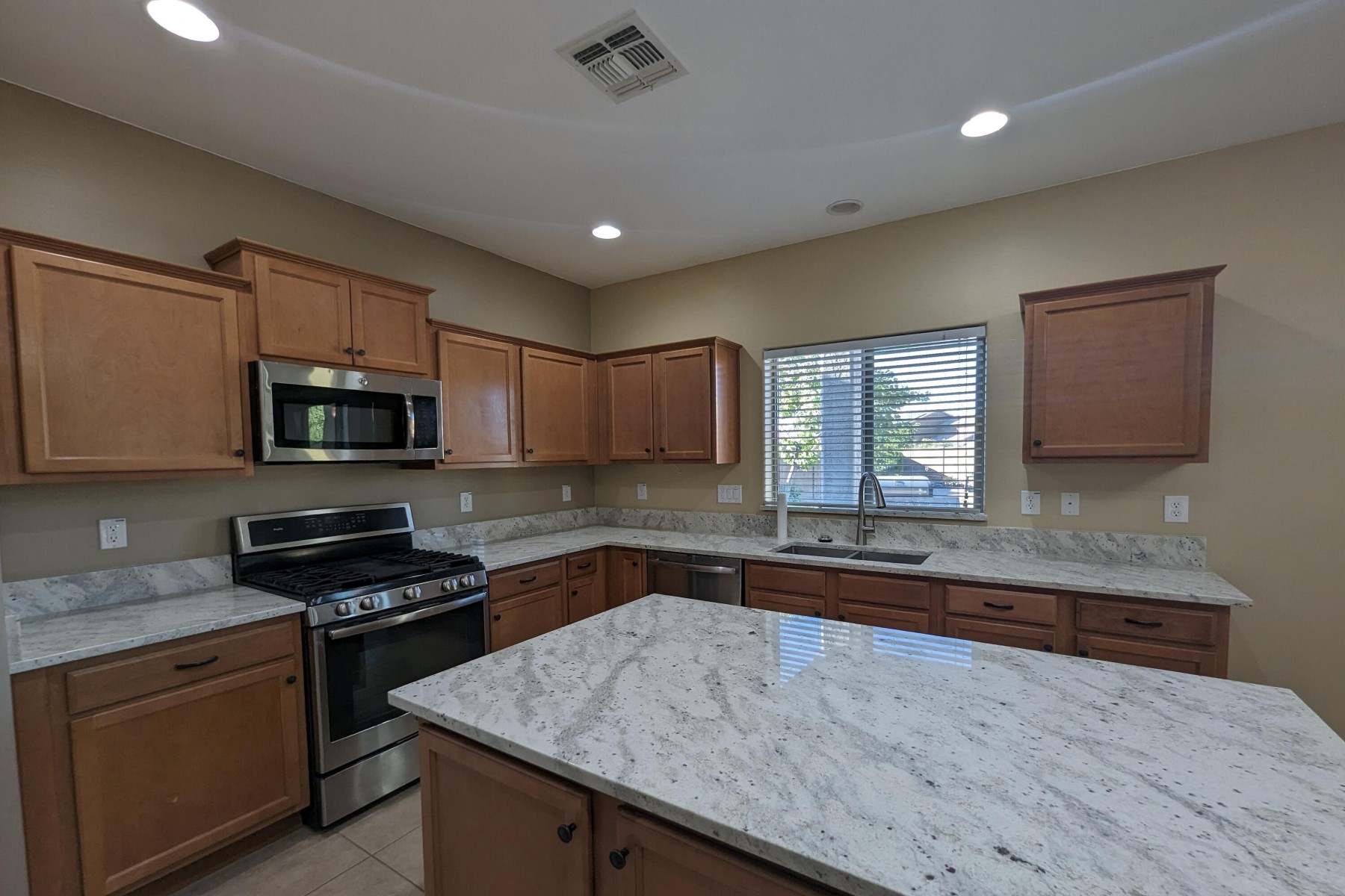  6069 W Estancia Way  Florence, AZ - 物件實景