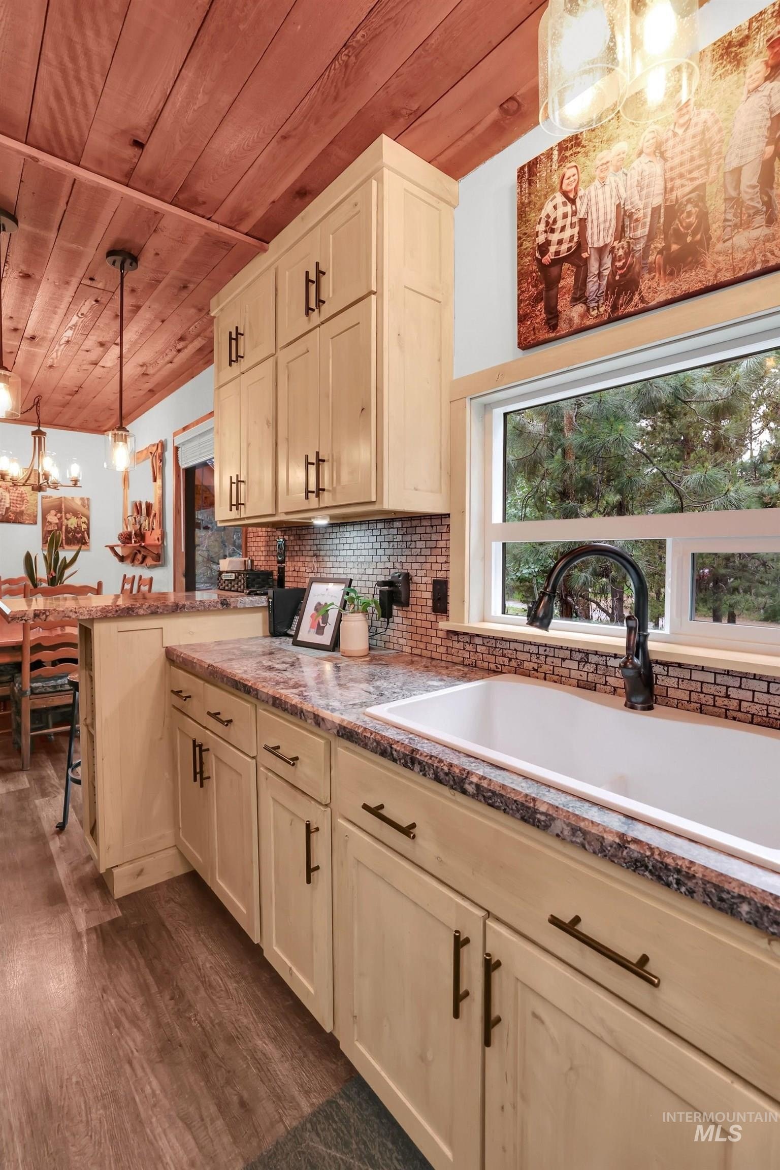 McCall, Idaho, 83638, United States, 5 Bedrooms Bedrooms, ,3 BathroomsBathrooms,Residential,For Sale,1870481