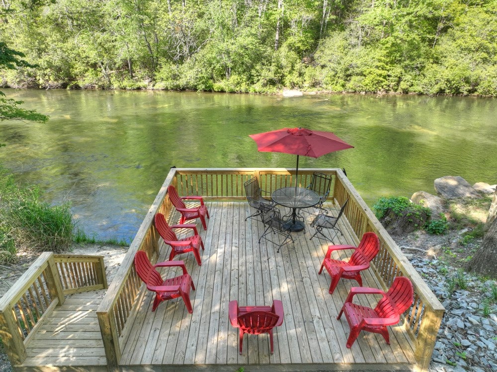 Blue Ridge, Georgia, 30513, United States, 4 Bedrooms Bedrooms, ,3 BathroomsBathrooms,Residential,For Sale,1858921