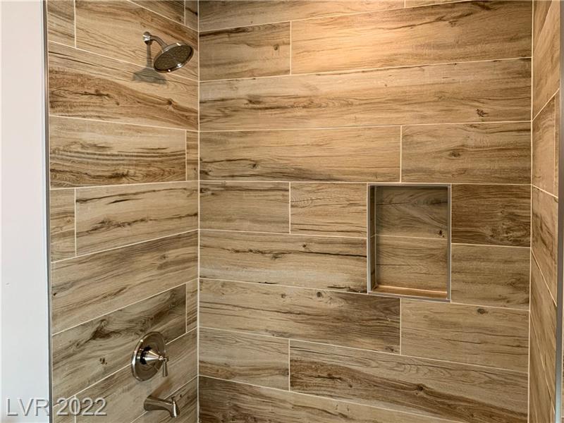 Las Vegas, Nevada, 89122, United States, 5 Bedrooms Bedrooms, ,4 BathroomsBathrooms,Residential,For Sale,2008777