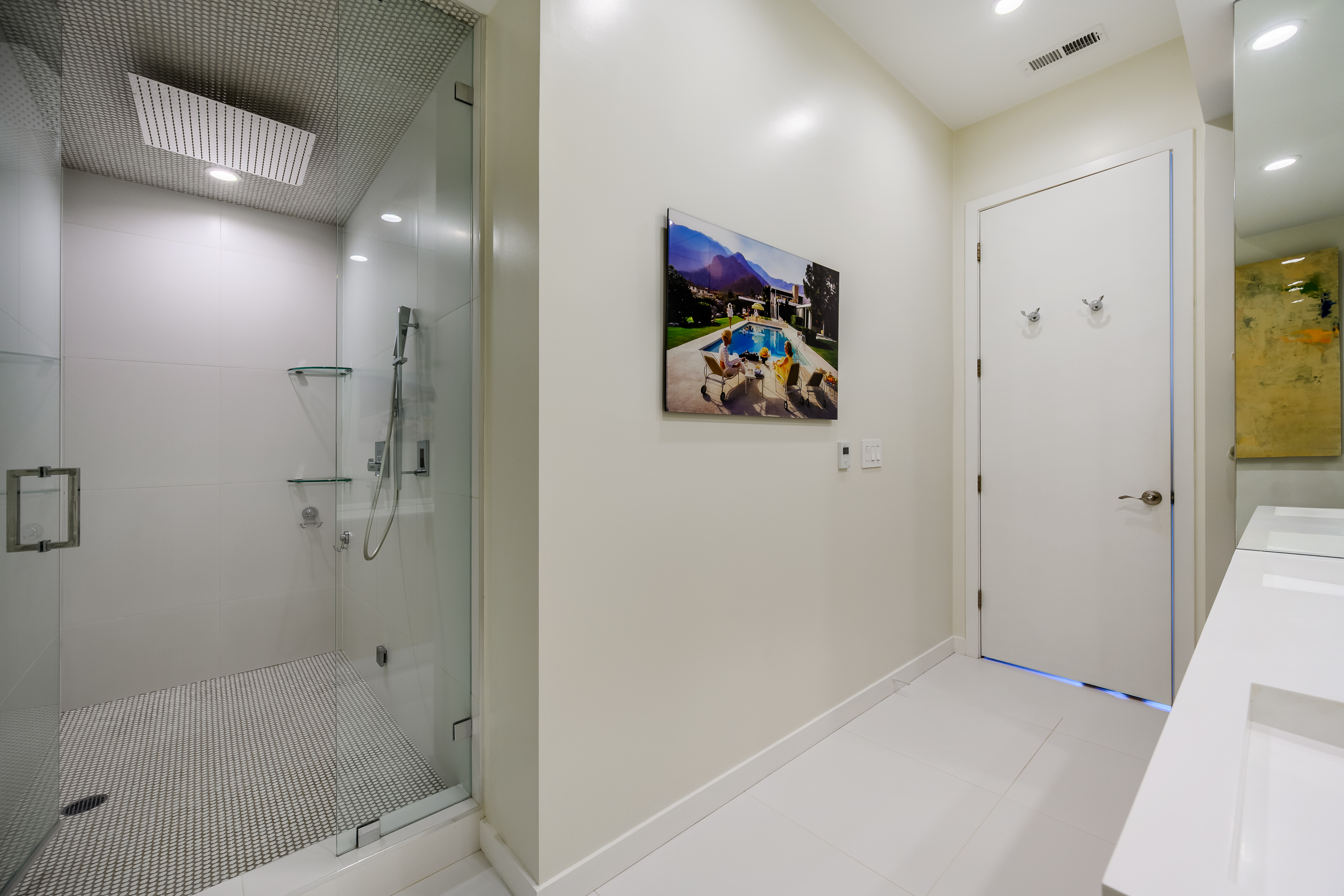  Extra-wide 3-Bedroom, 2-Bath Home - 物件實景