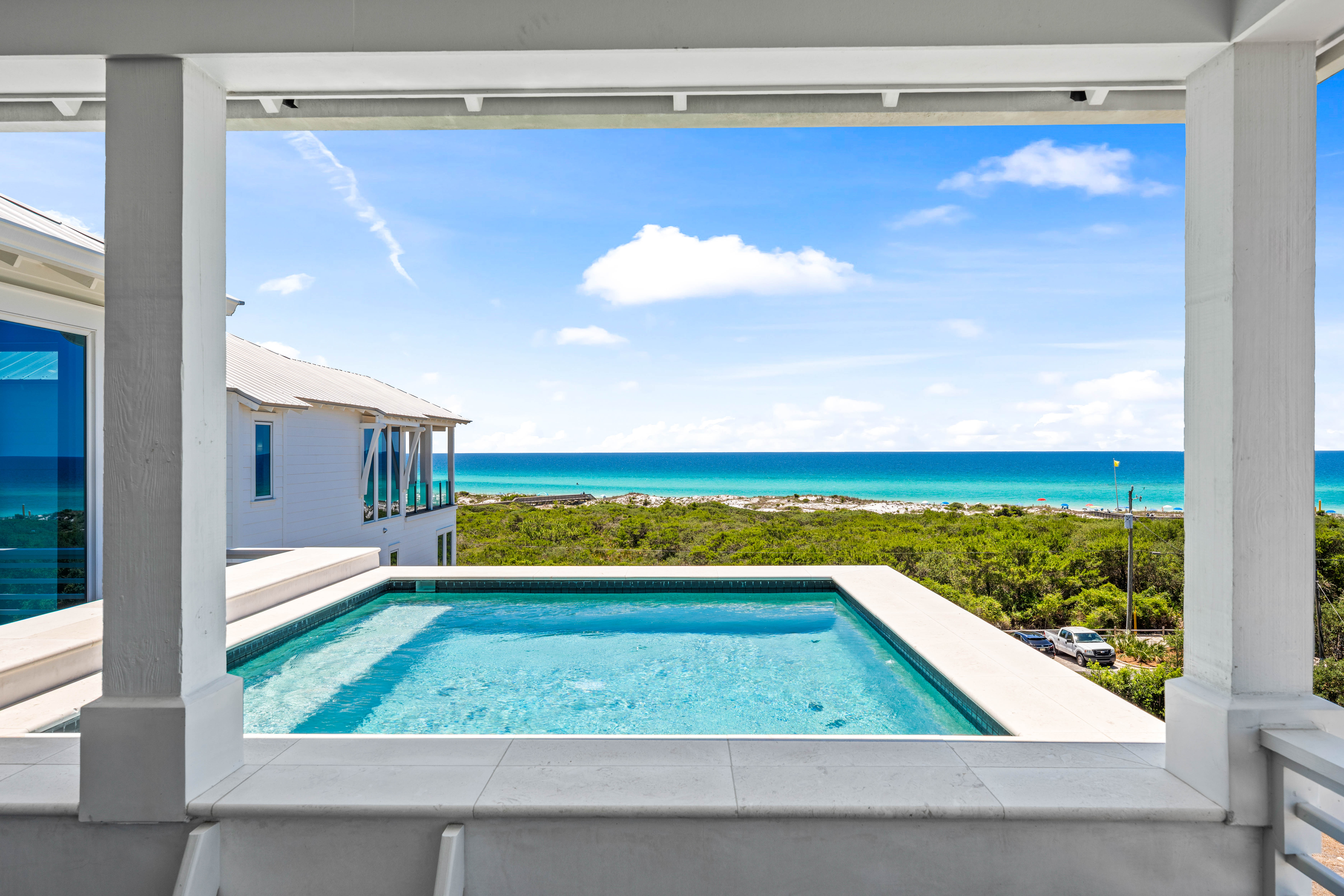  Four-Level Coastal Estate with Gulf Views in Exclusive Mala Beach - 物件實景