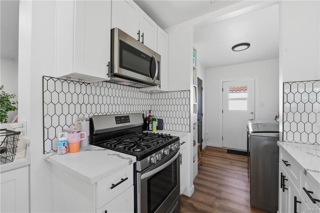 Huntington Park, California, 90255, United States, 3 Bedrooms Bedrooms, ,2 BathroomsBathrooms,Residential,For Sale,2006078