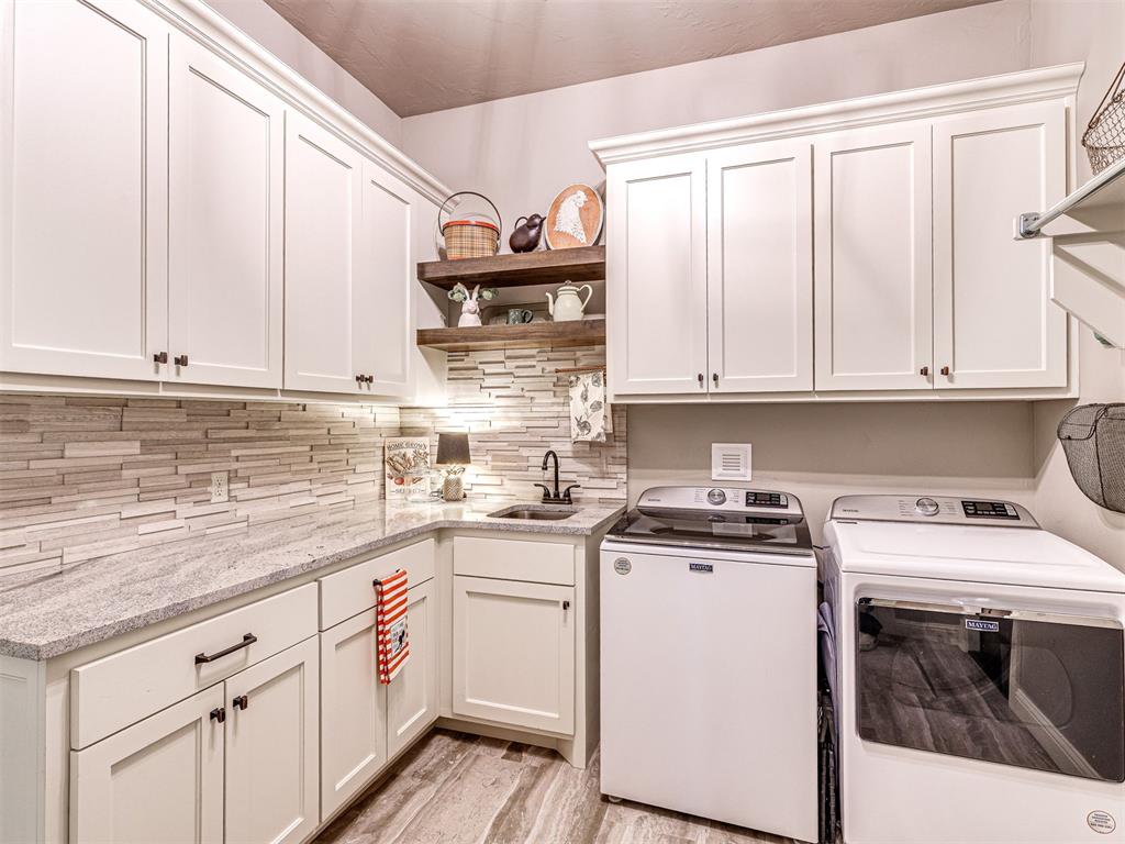Arcadia, Oklahoma, 73007, United States, 4 Bedrooms Bedrooms, ,5 BathroomsBathrooms,Residential,For Sale,2034097