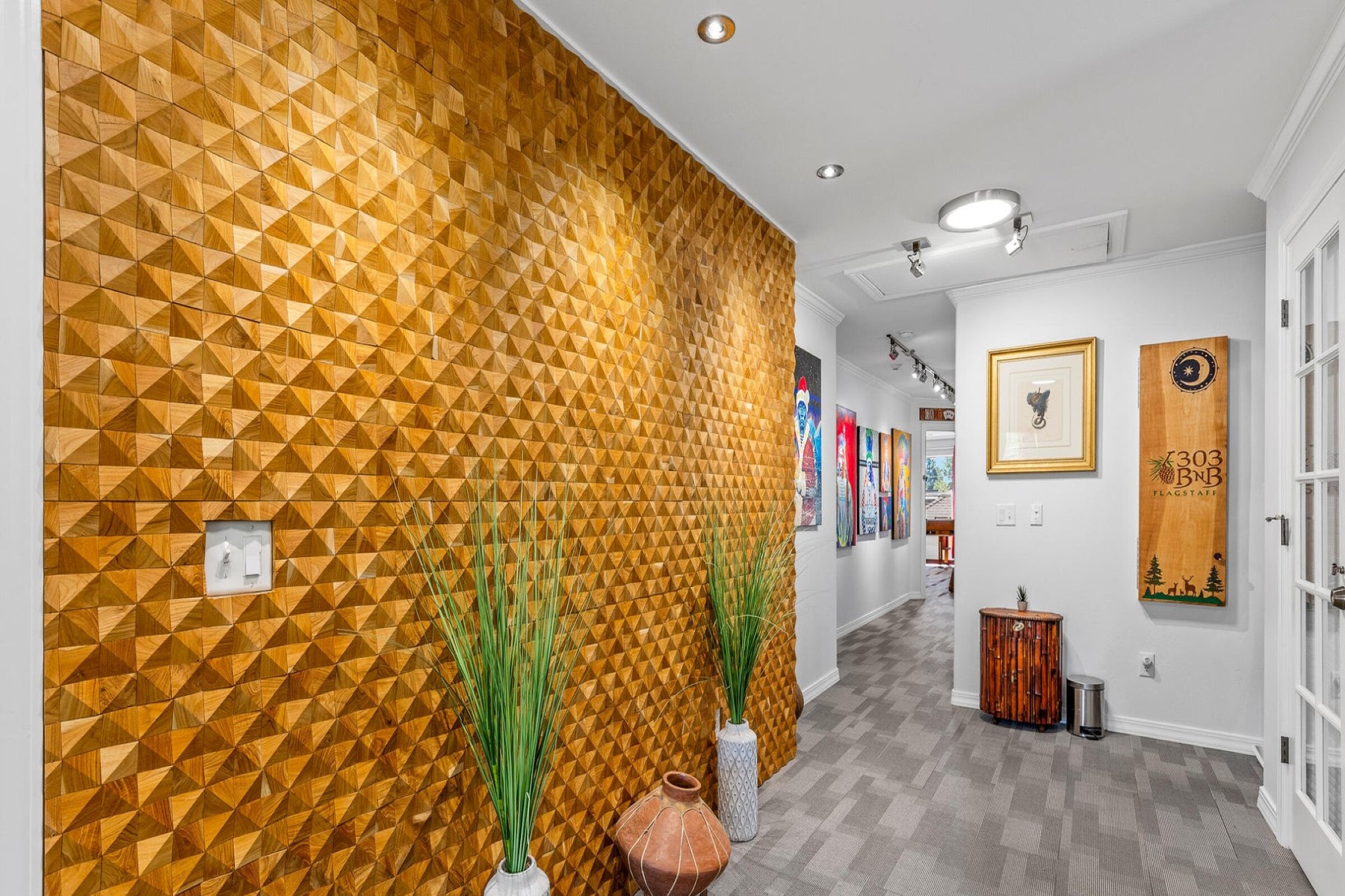  303 W Juniper Avenue  Flagstaff, AZ - 物件實景