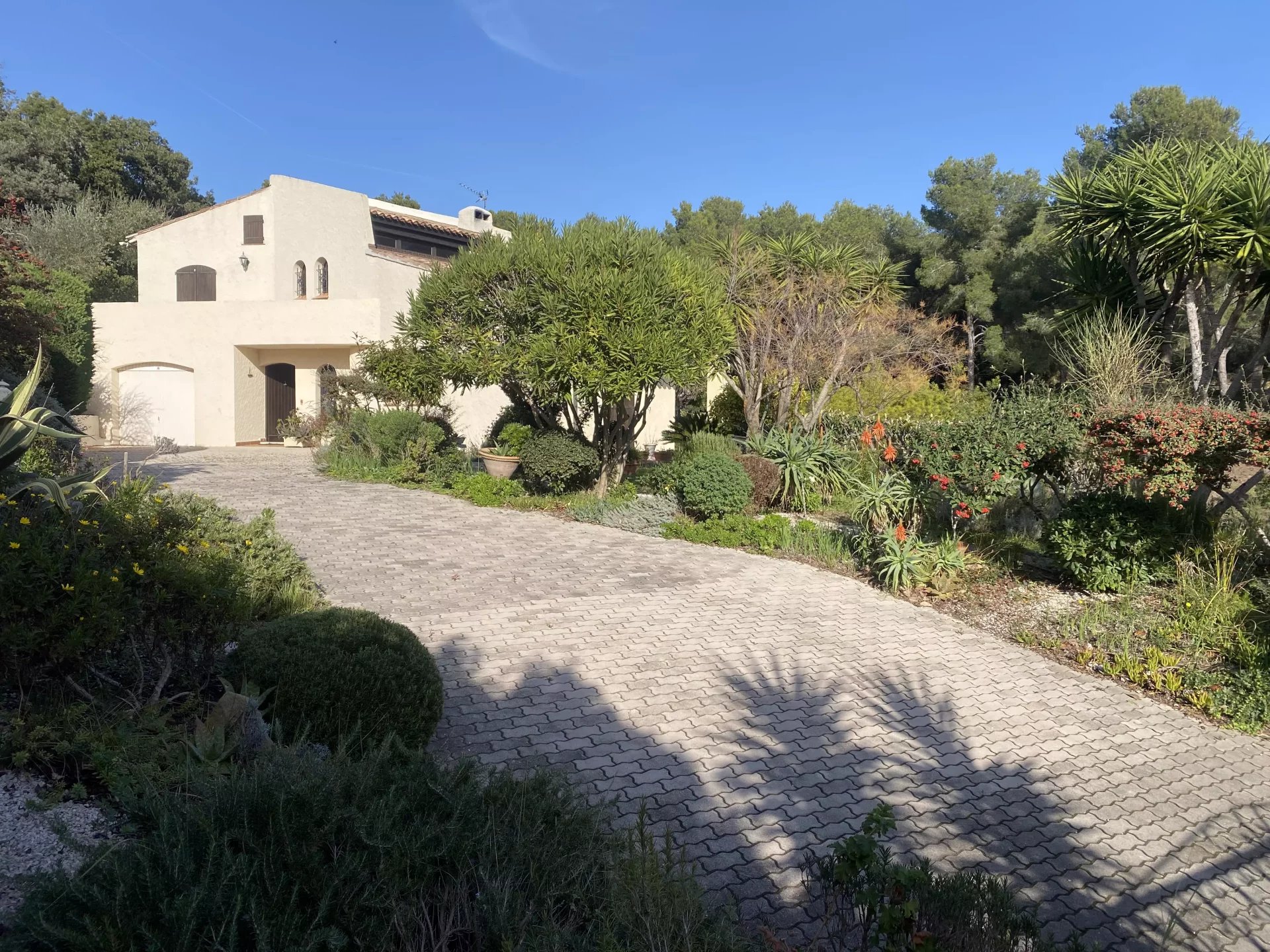 Saint-Mandrier-sur-Mer, Provence-Alpes-Côte d’Azur, 83430, FR, 4 Bedrooms Bedrooms, ,6 BathroomsBathrooms,Residential,For Sale,1673174