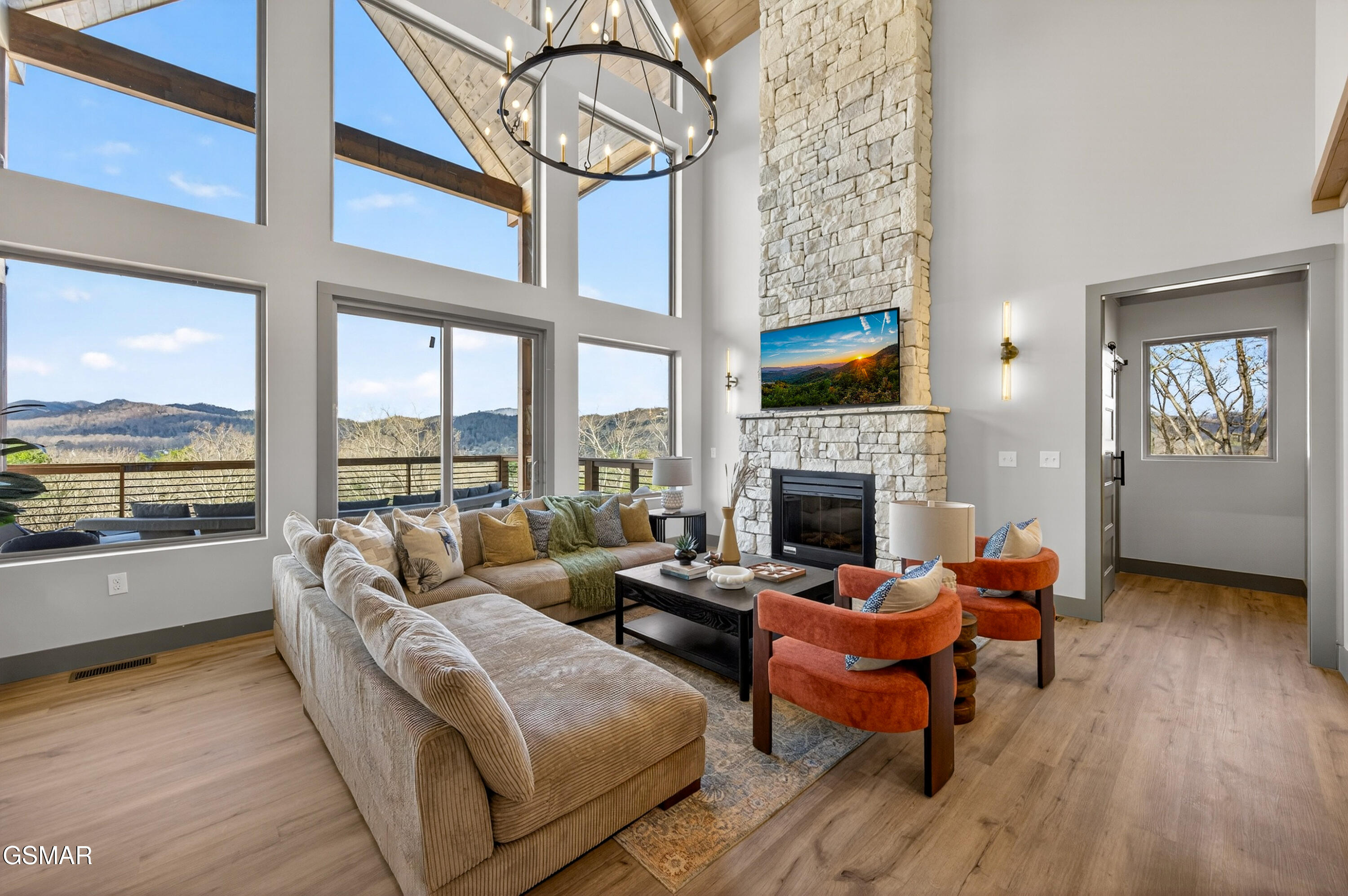 Sevierville, Tennessee, 37862, United States, 5 Bedrooms Bedrooms, ,7 BathroomsBathrooms,Residential,For Sale,2008149