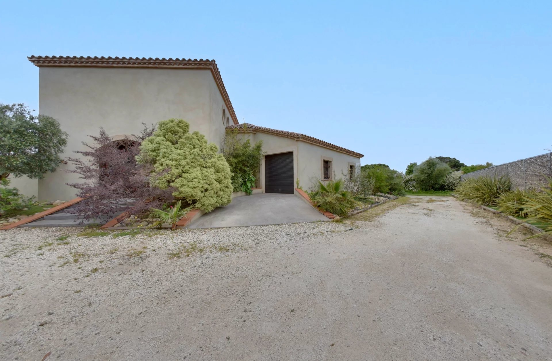 Saint-Féliu-d'Avall, Occitanie, 66170, FR, 2 Bedrooms Bedrooms, ,2 BathroomsBathrooms,Residential,For Sale,1795338