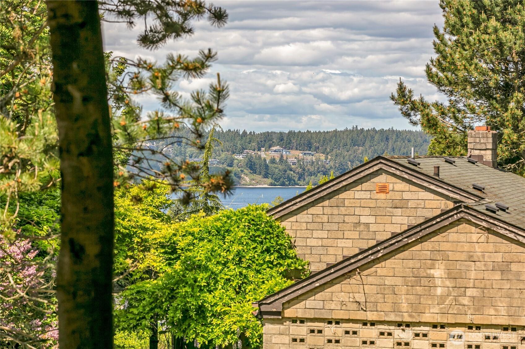 UNIVERSITY PLACE, Washington, 98466, United States, 2 Bedrooms Bedrooms, ,2 BathroomsBathrooms,Residential,For Sale,1969350