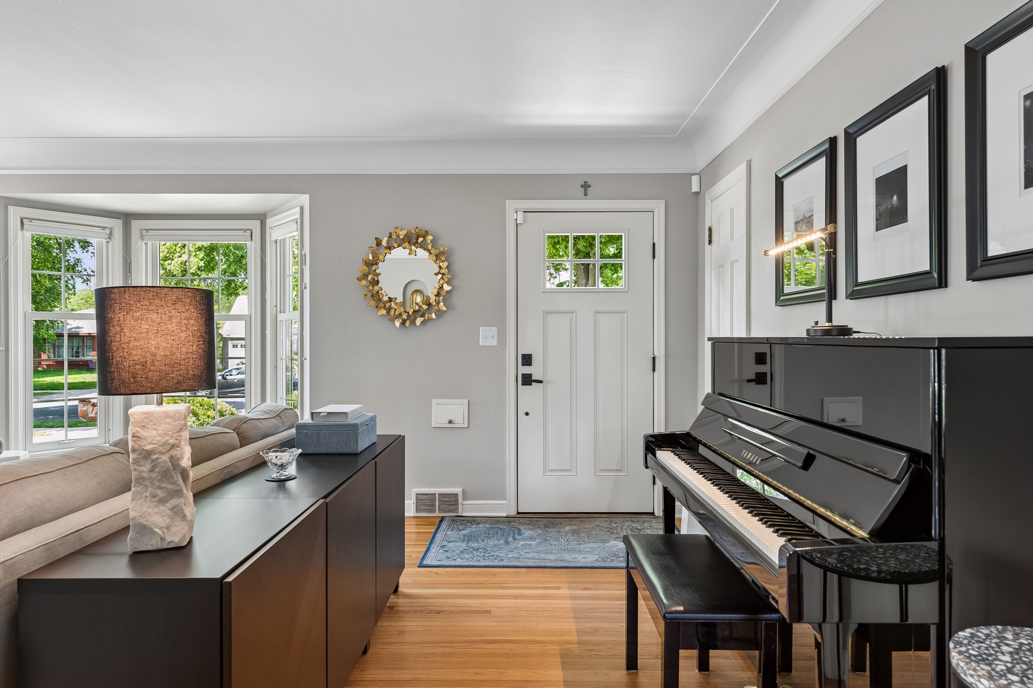  Elegant Cape Cod Living with Timeless Architectural Detail - 物件實景