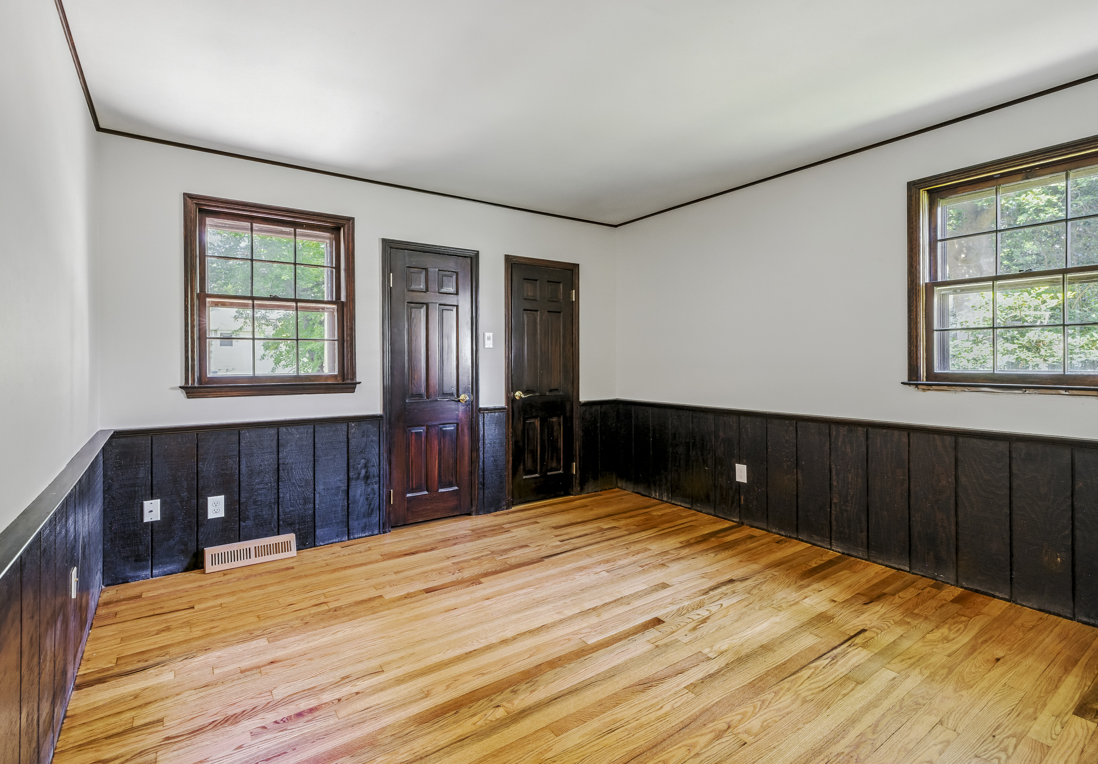 NORTHFIELD, New Jersey, 08225, United States, 4 Bedrooms Bedrooms, ,3 BathroomsBathrooms,Residential,For Sale,1916382