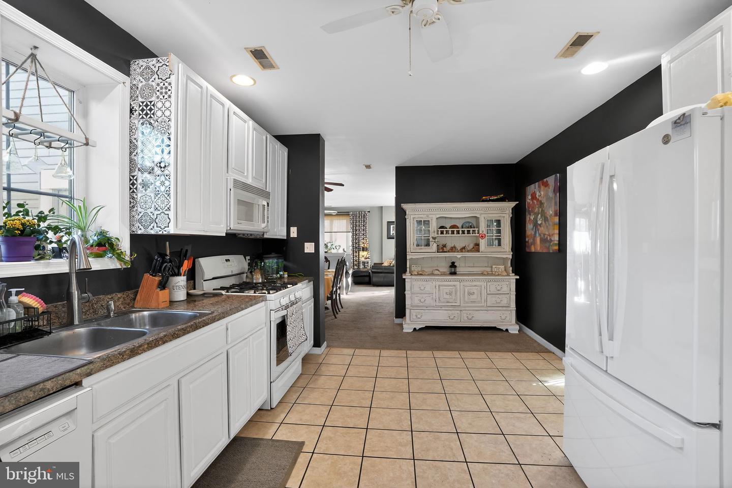 Haddon Township, New Jersey, 08033, United States, 4 Bedrooms Bedrooms, ,3 BathroomsBathrooms,Residential,For Sale,2003040