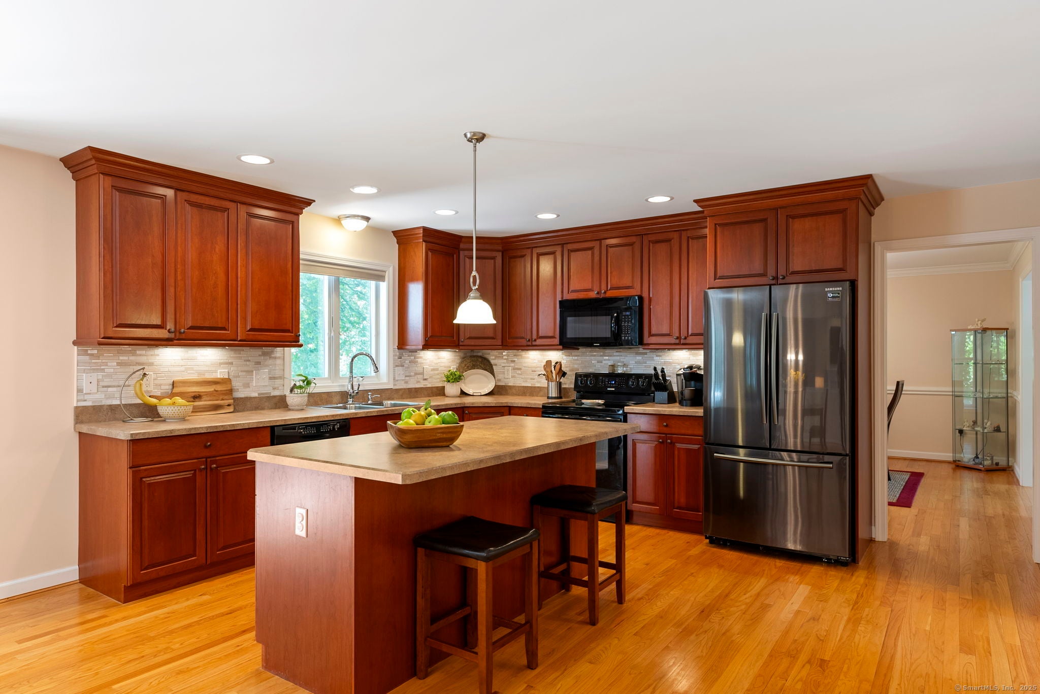 Manchester, Connecticut, 06040, United States, 4 Bedrooms Bedrooms, ,3 BathroomsBathrooms,Residential,For Sale,1916199