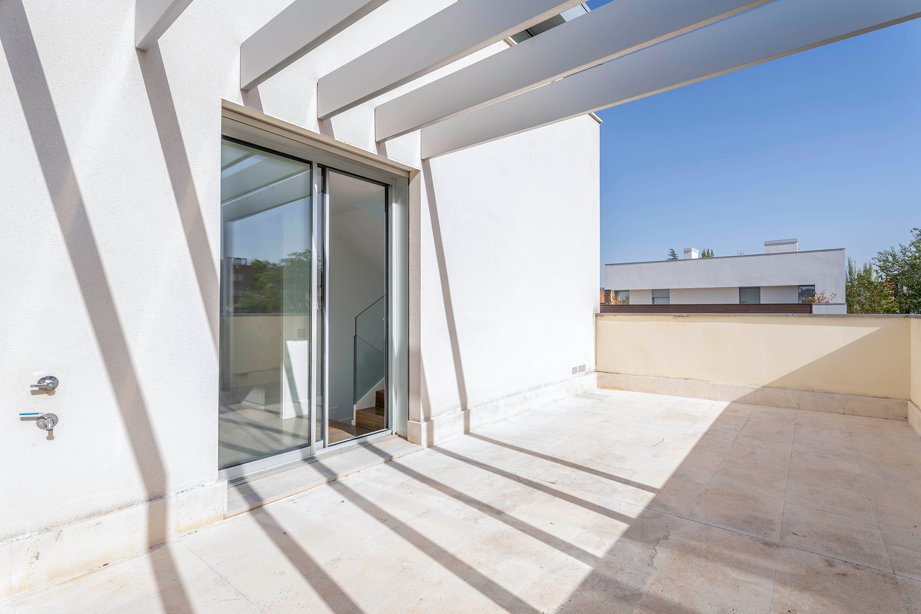 Modern Townhouse in Hortaleza, Madrid with Pool and Garden - 物件實景