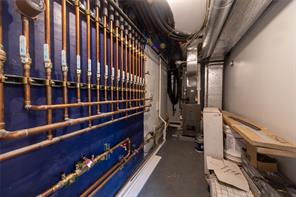 New Rochelle, New York, 10801, United States, 6 Bedrooms Bedrooms, ,5 BathroomsBathrooms,Residential,For Sale,1980613