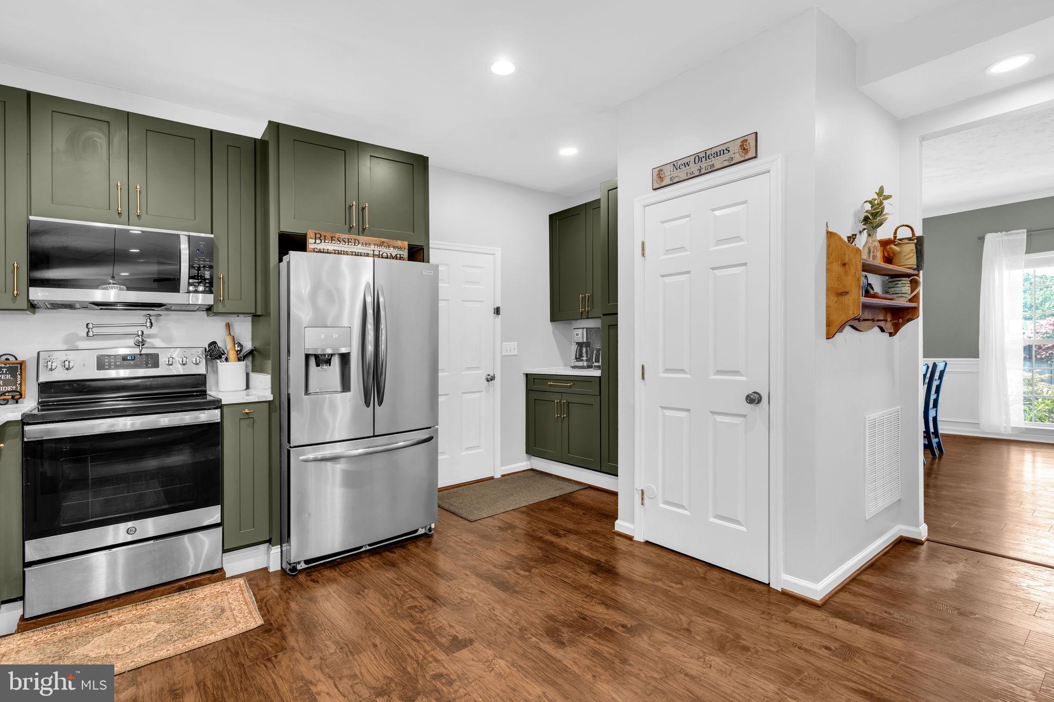 Chesapeake Beach, Maryland, 20732, United States, 4 Bedrooms Bedrooms, ,3 BathroomsBathrooms,Residential,For Sale,1916121