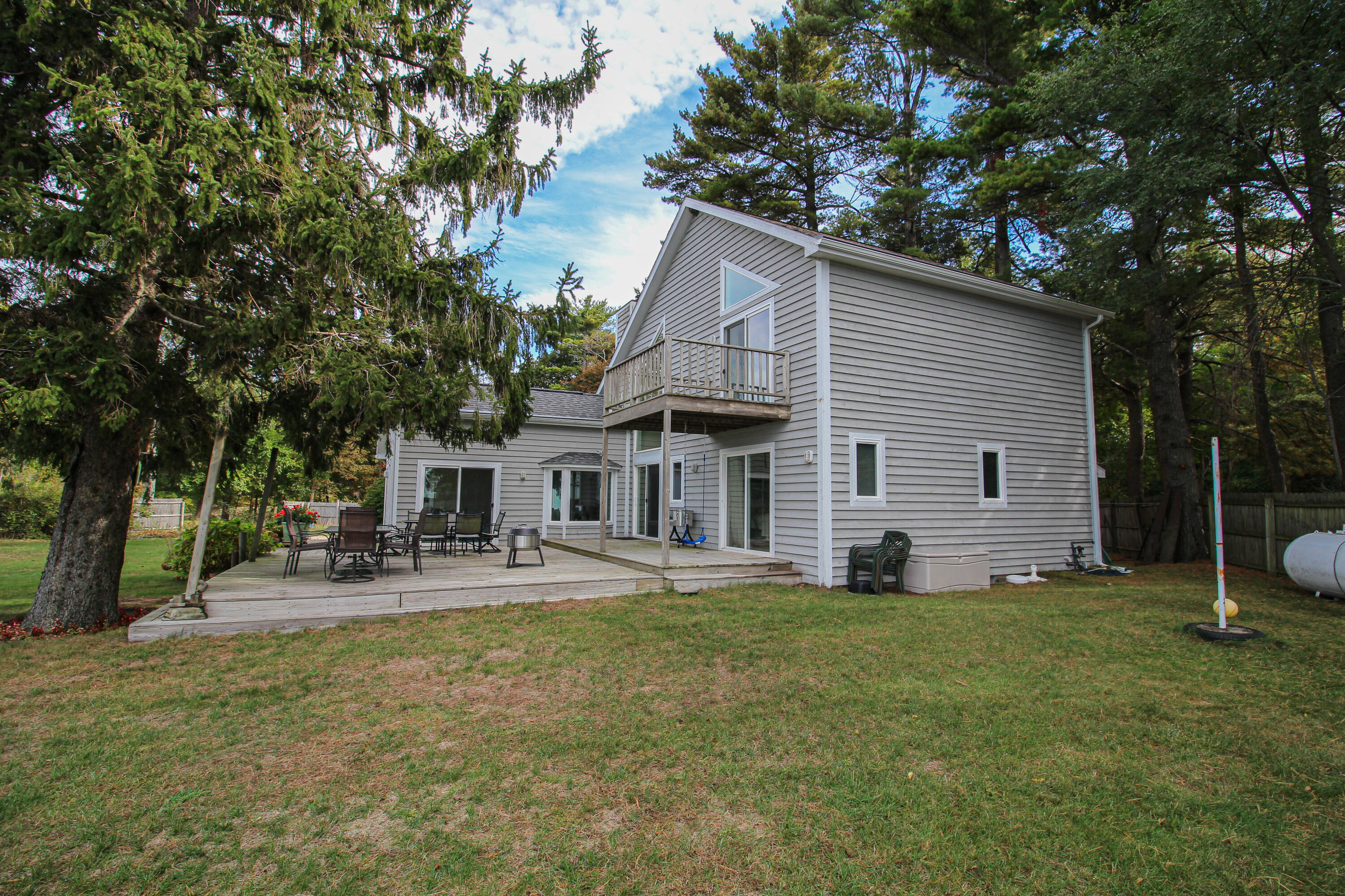 South Haven, Michigan, 49090, United States, 3 Bedrooms Bedrooms, ,4 BathroomsBathrooms,Residential,For Sale,1982825