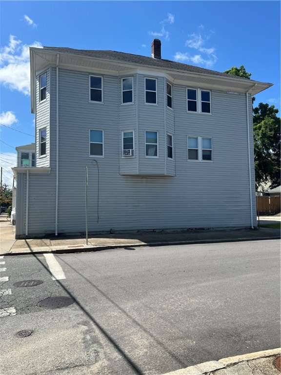 Providence, Rhode Island, 02908, United States, 4 Bedrooms Bedrooms, ,3 BathroomsBathrooms,Residential,For Sale,1895362