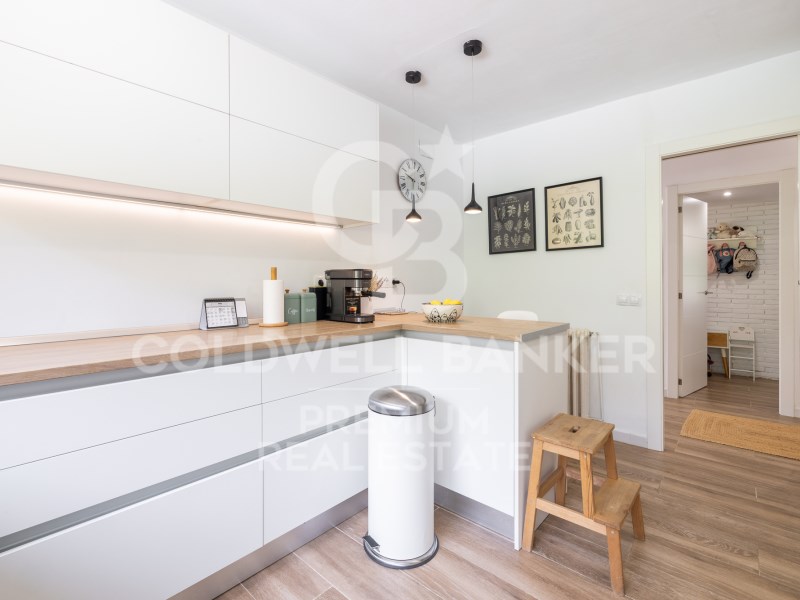Cerdanyola del Vallès, Catalonia, ES, 4 Bedrooms Bedrooms, ,3 BathroomsBathrooms,Residential,For Sale,1856744