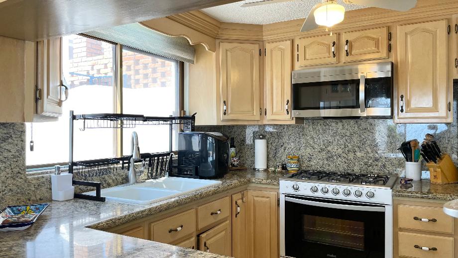 DE LA LANGOSTA, Guaymas, Sonora, 85506, Mexico, 3 Bedrooms Bedrooms, ,4 BathroomsBathrooms,Residential,For Sale,DE LA LANGOSTA,1610336