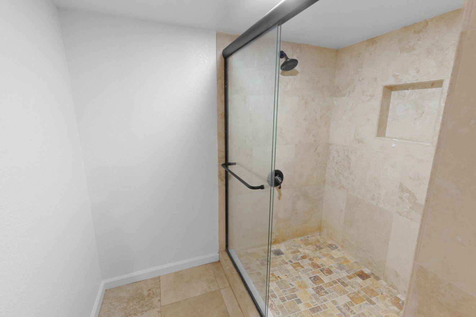 Bermuda Dunes, California, 92203, United States, 5 Bedrooms Bedrooms, ,3 BathroomsBathrooms,Residential,For Sale,1976988