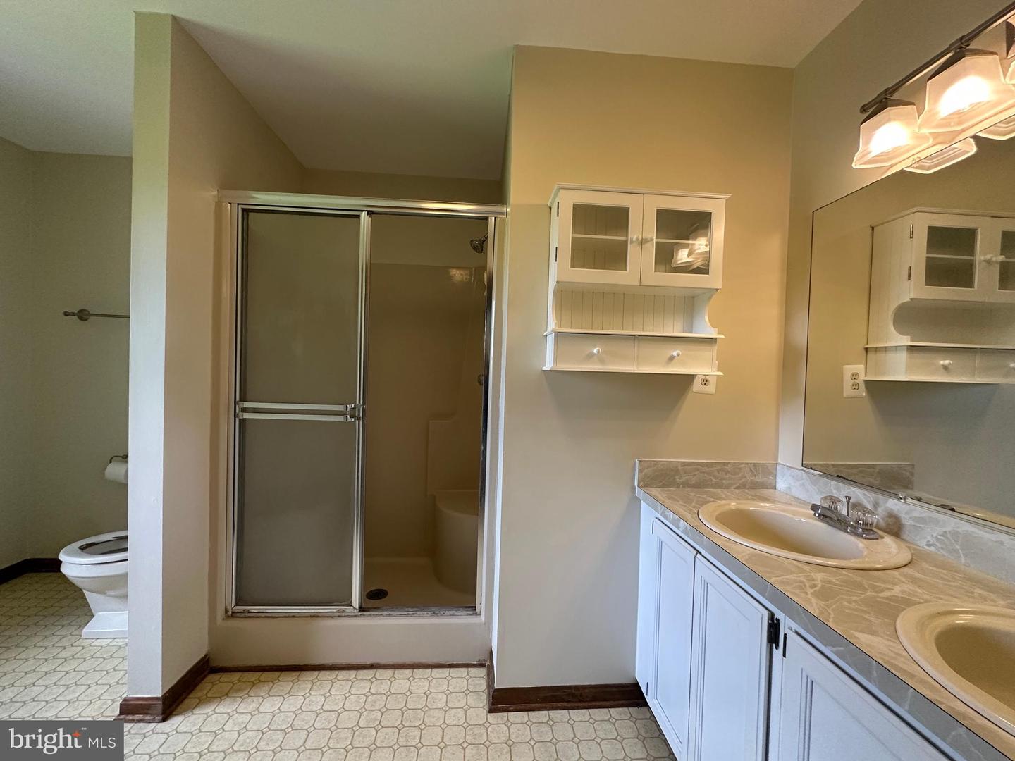 Fort Washington, Maryland, 20744, United States, 4 Bedrooms Bedrooms, ,3 BathroomsBathrooms,Residential,For Sale,1901963