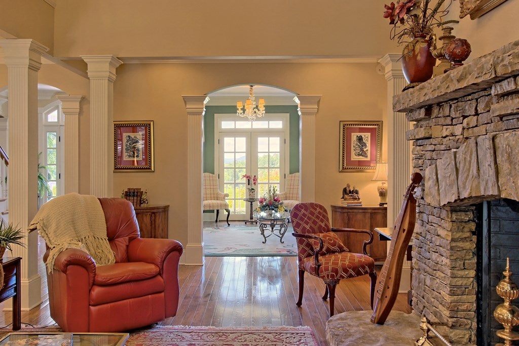 Hayesville, North Carolina, 28904, United States, 5 Bedrooms Bedrooms, ,5 BathroomsBathrooms,Residential,For Sale,1913677