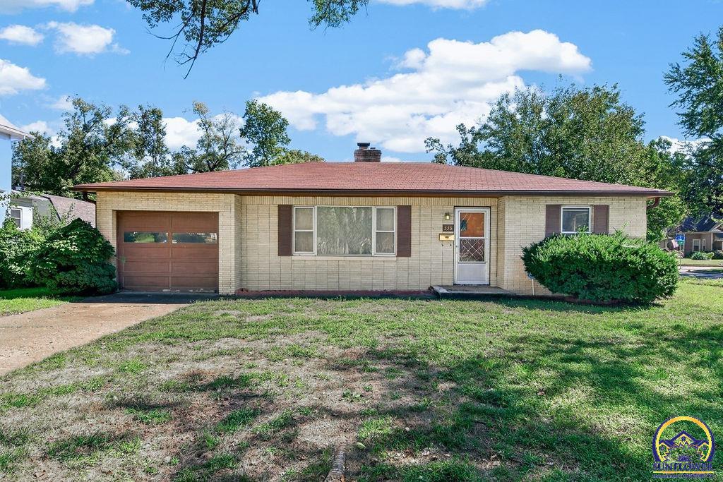 Broadmoor Ave, Topeka, KS 66606