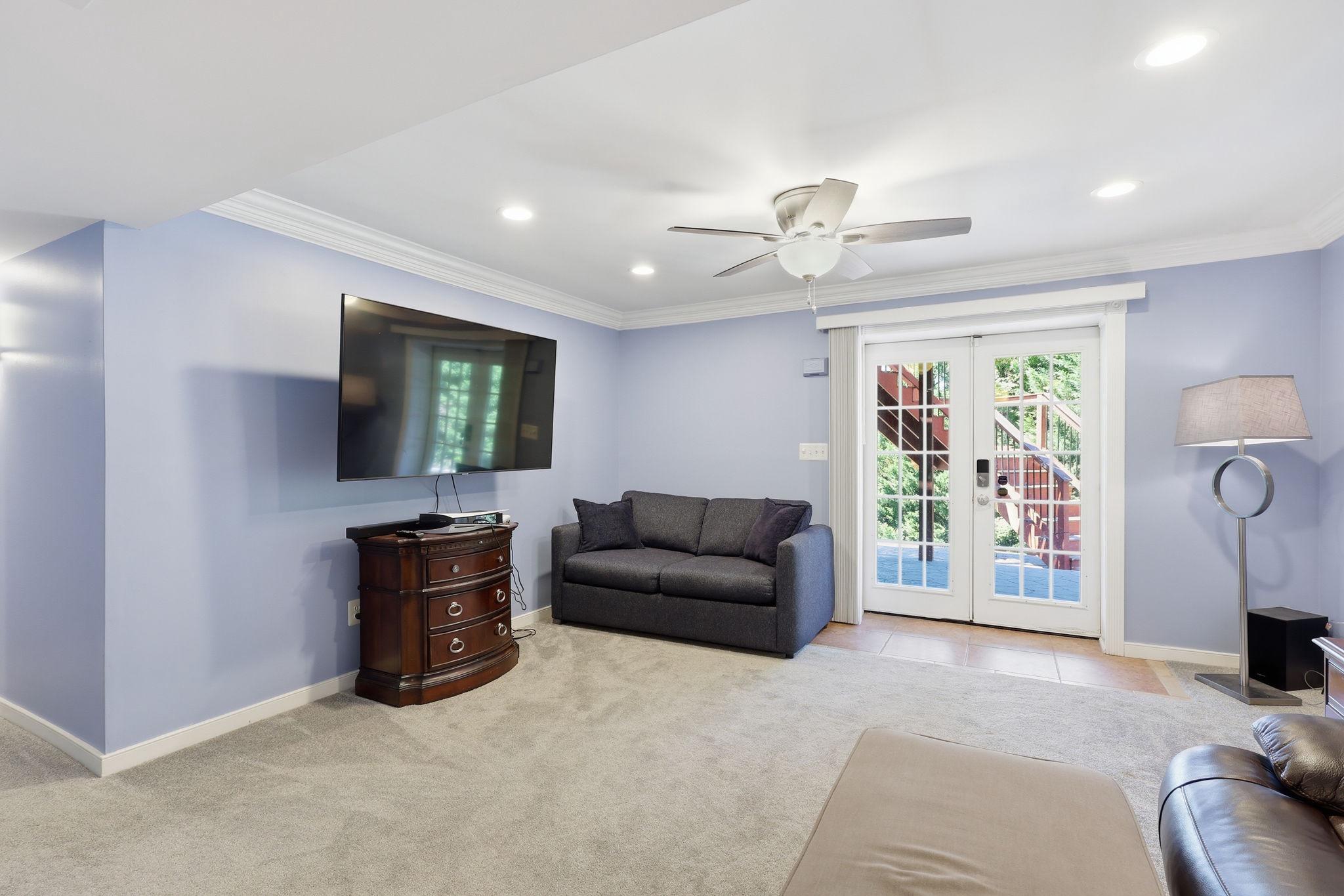 Fredericksburg, Virginia, 22407, United States, 5 Bedrooms Bedrooms, ,4 BathroomsBathrooms,Residential,For Sale,2048625