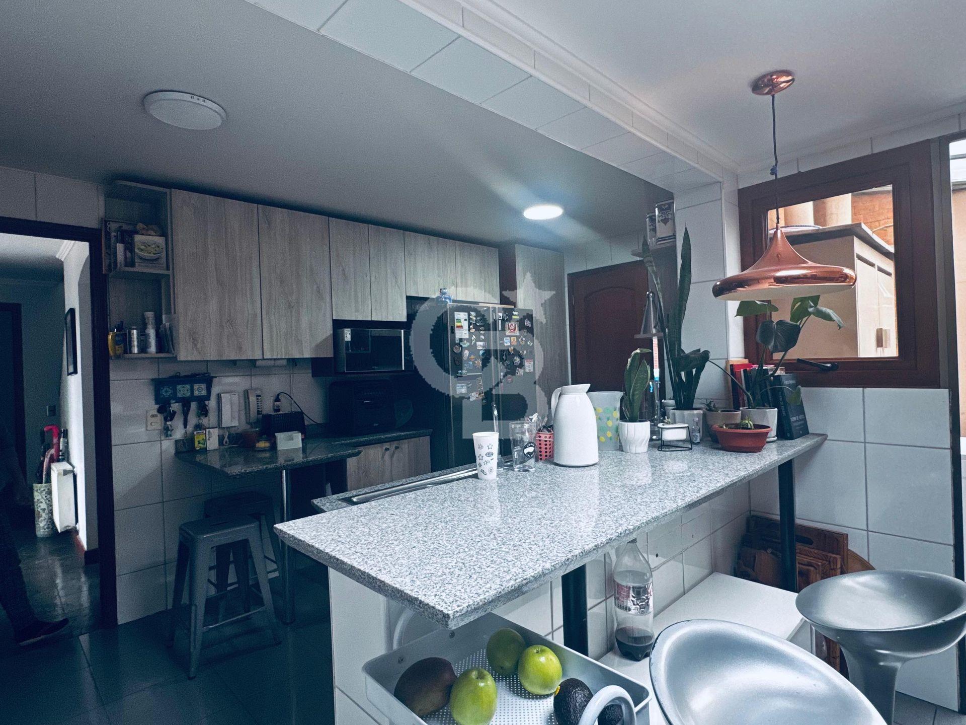 Lo Barnechea, Chile, 5 Bedrooms Bedrooms, ,5 BathroomsBathrooms,Residential,For Sale,1986478