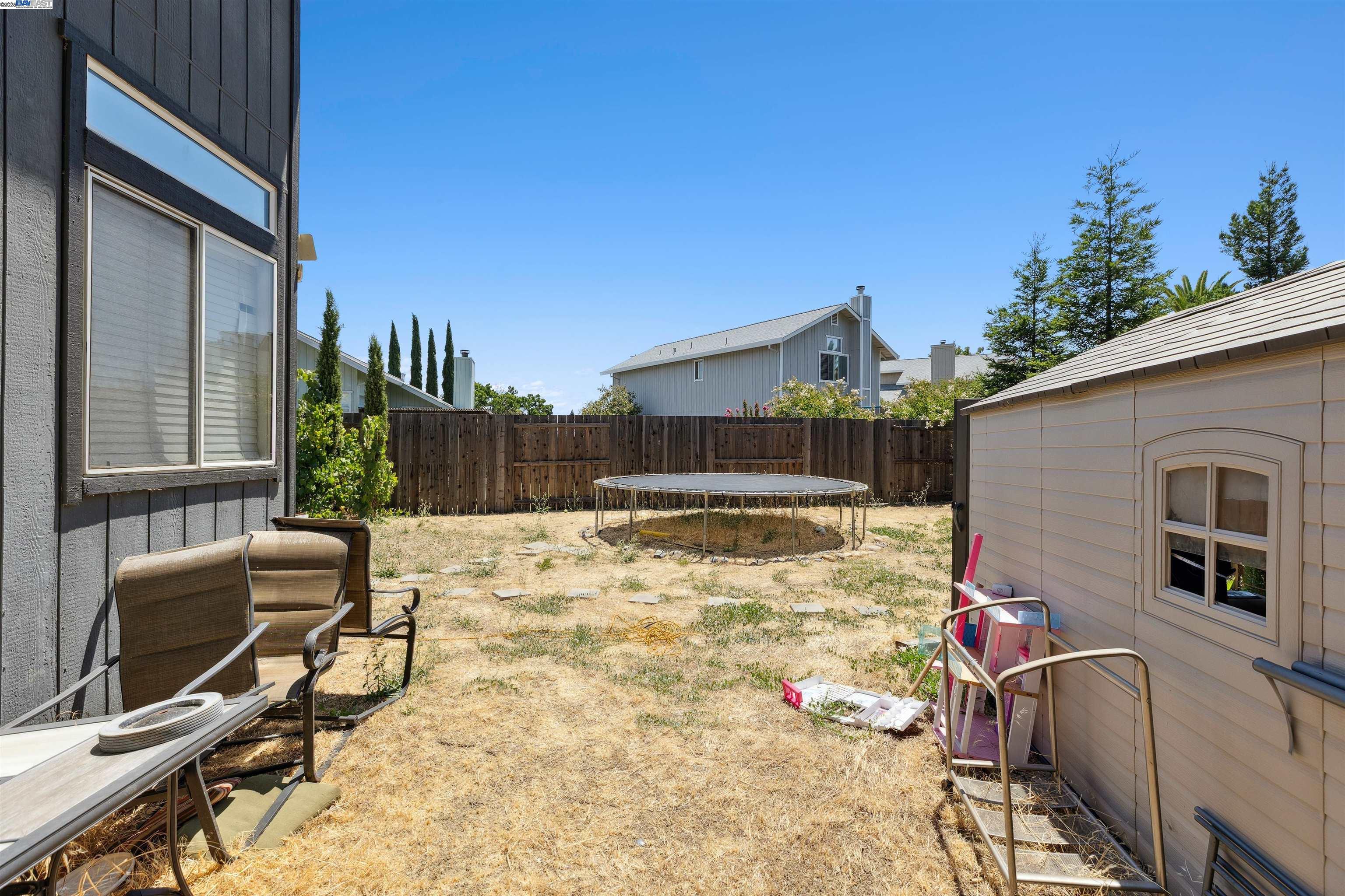 Vacaville, California, 95687, United States, 3 Bedrooms Bedrooms, ,3 BathroomsBathrooms,Residential,For Sale,1889705