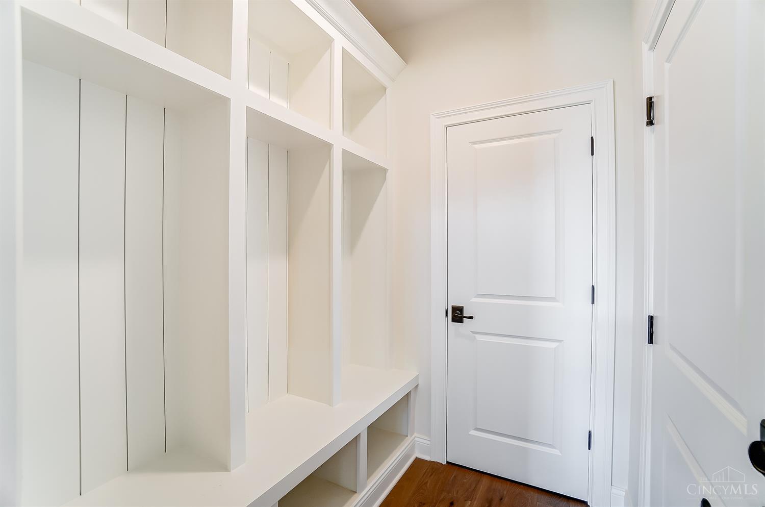 Madeira, Ohio, 45243, United States, 3 Bedrooms Bedrooms, ,3 BathroomsBathrooms,Residential,For Sale,2001703