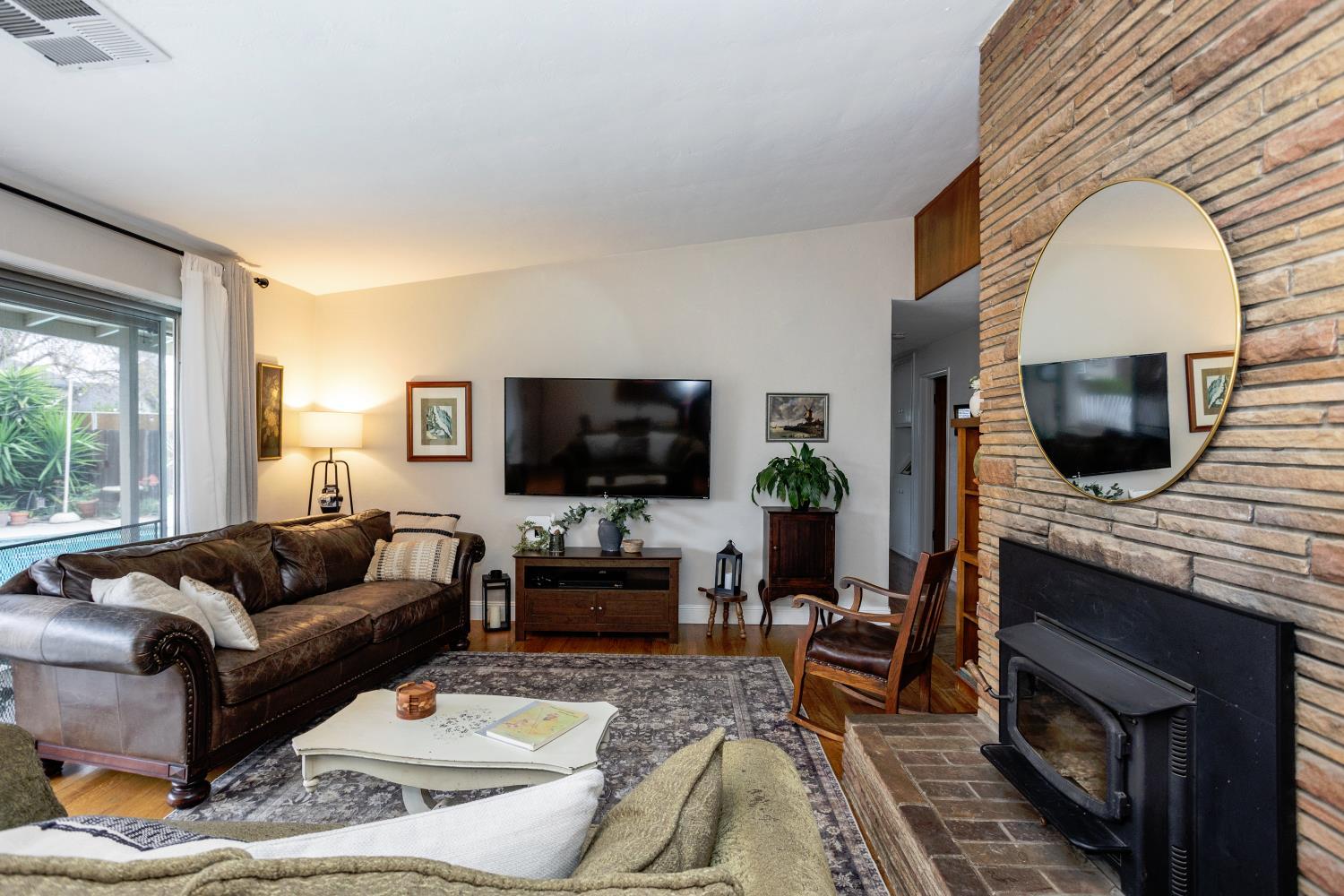 Modesto, California, 95350, United States, 4 Bedrooms Bedrooms, ,3 BathroomsBathrooms,Residential,For Sale,2012563