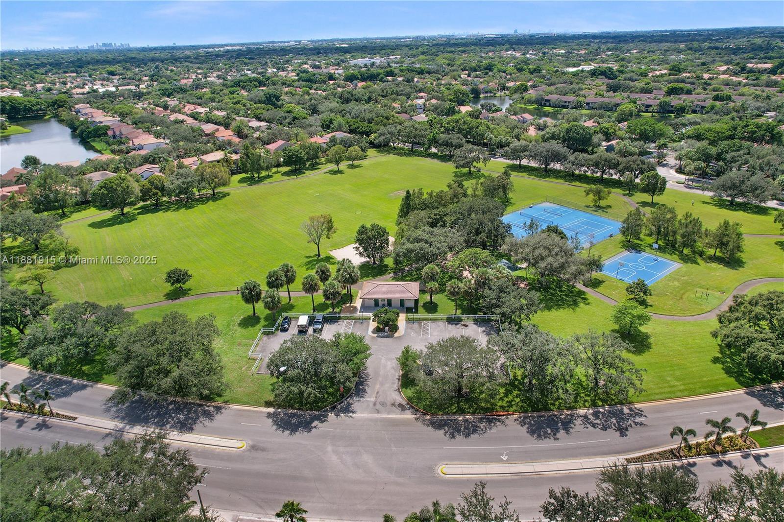 Plantation, Florida, 33322, United States, 3 Bedrooms Bedrooms, ,2 BathroomsBathrooms,Residential,For Sale,1947499