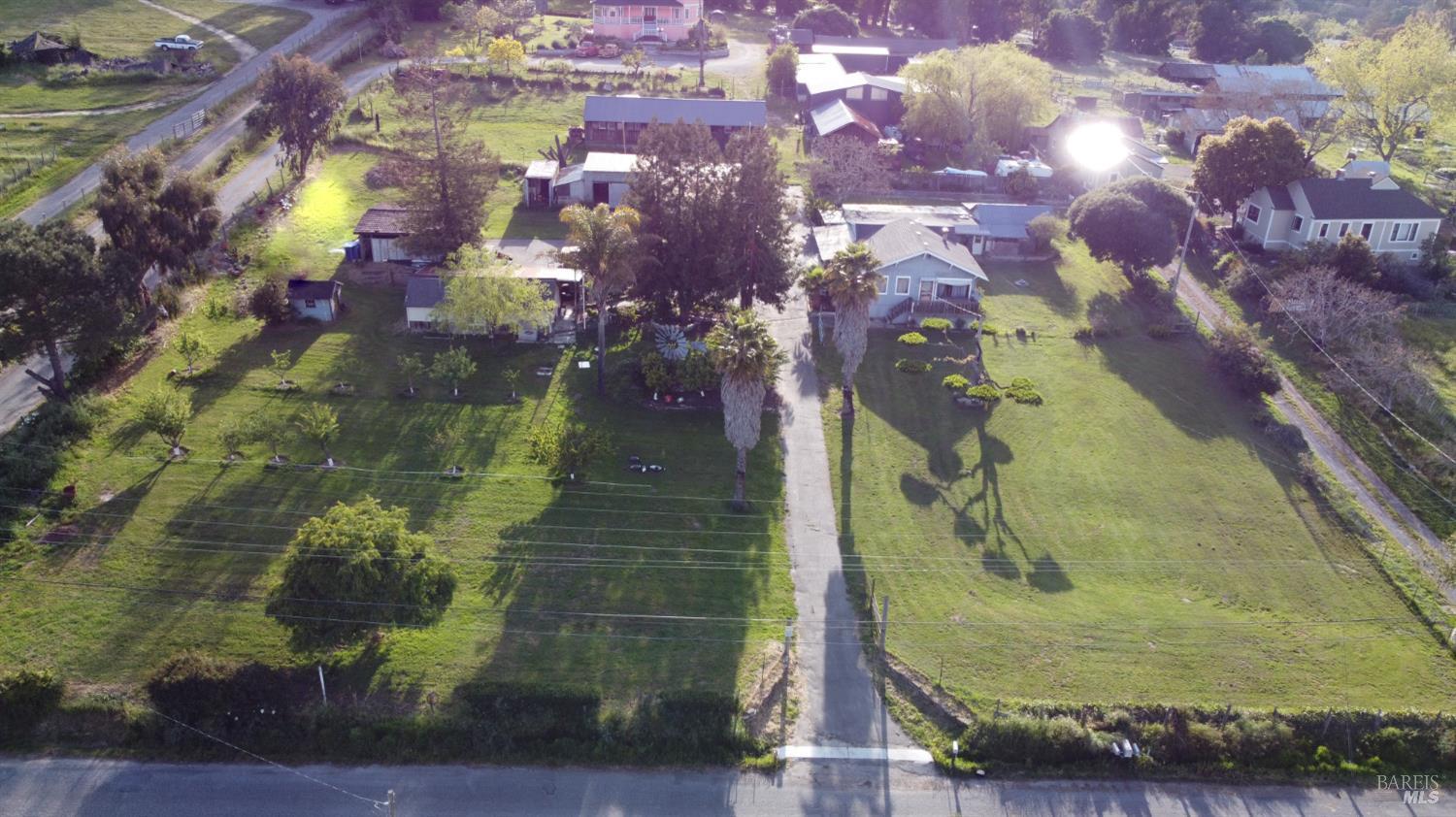 Petaluma, California, 94952, United States, 4 Bedrooms Bedrooms, ,2 BathroomsBathrooms,Residential,For Sale,1904251