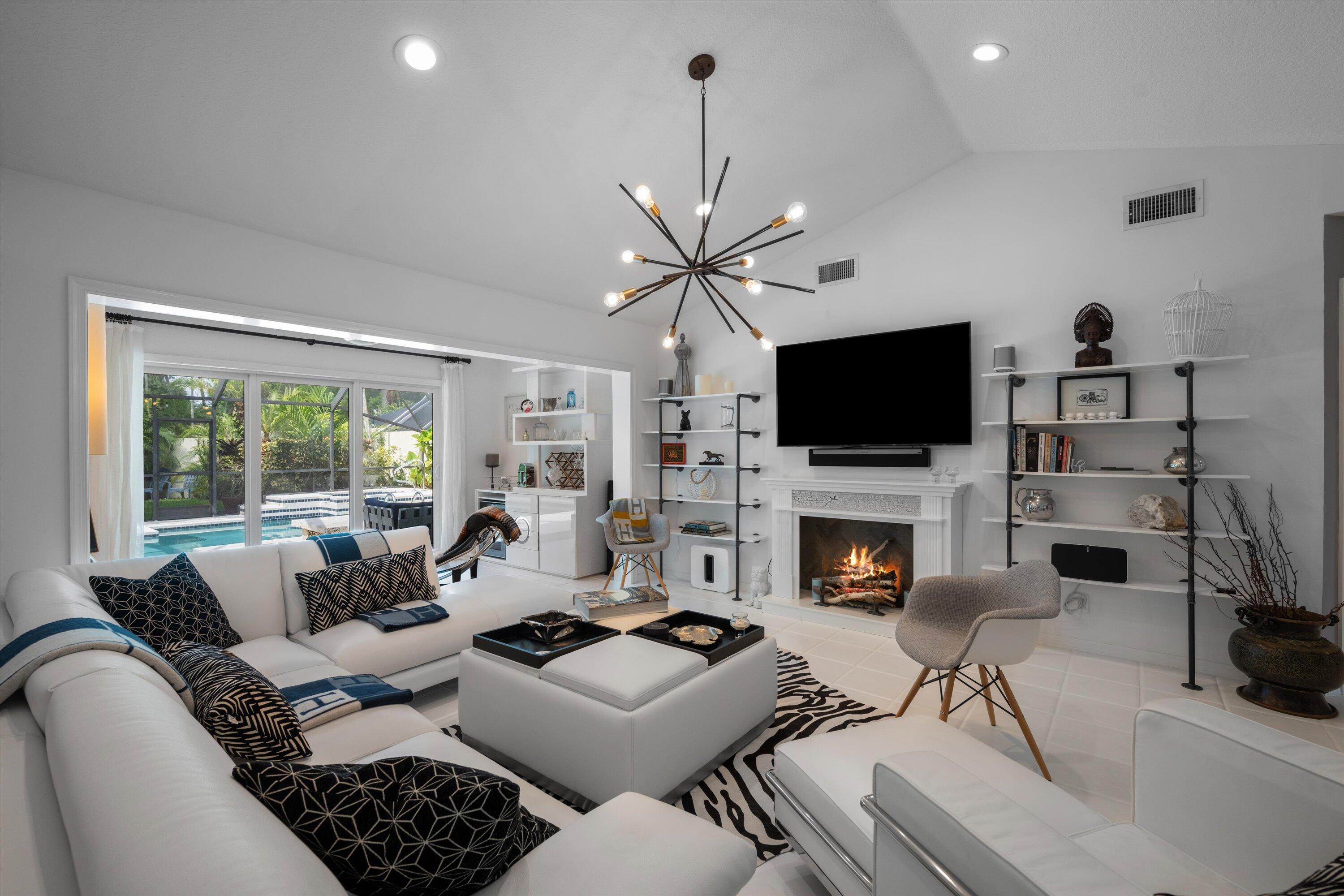  2252 Las Casitas Drive - 物件實景
