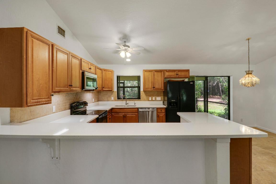 Jupiter, Florida, 33478, United States, 3 Bedrooms Bedrooms, ,2 BathroomsBathrooms,Residential,For Sale,1980938