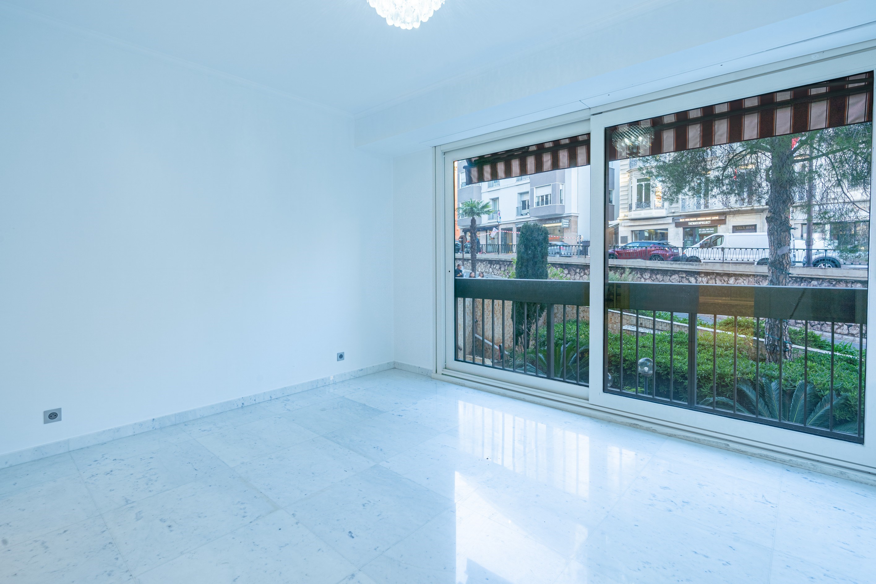  Park Palace - Mixed use 1-bedroom - Carré d