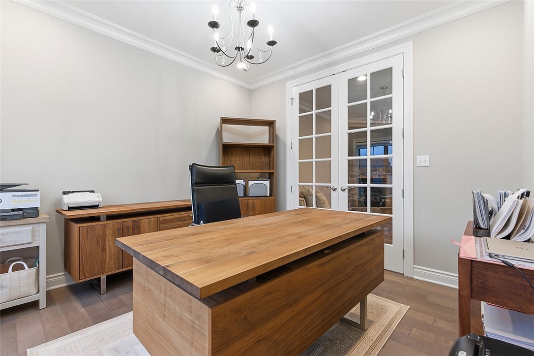 Collier Twp, Pennsylvania, 15205, United States, 4 Bedrooms Bedrooms, ,4 BathroomsBathrooms,Residential,For Sale,1994329