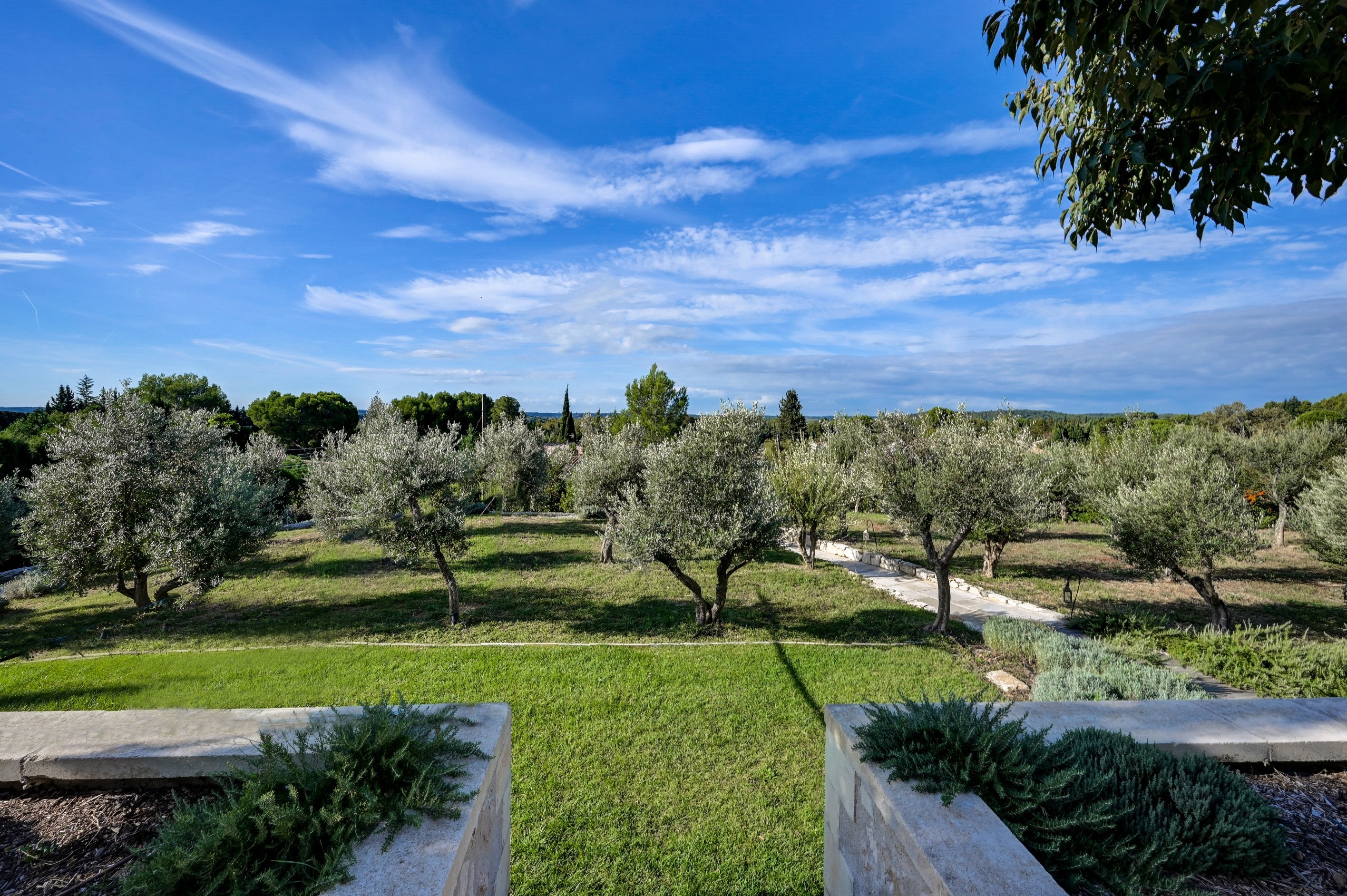  MAUSSANE LES ALPILLES – RENOVATED CHARACTER PROPERTY WITH PANORAMIC VIEWS AND W… - 物件實景