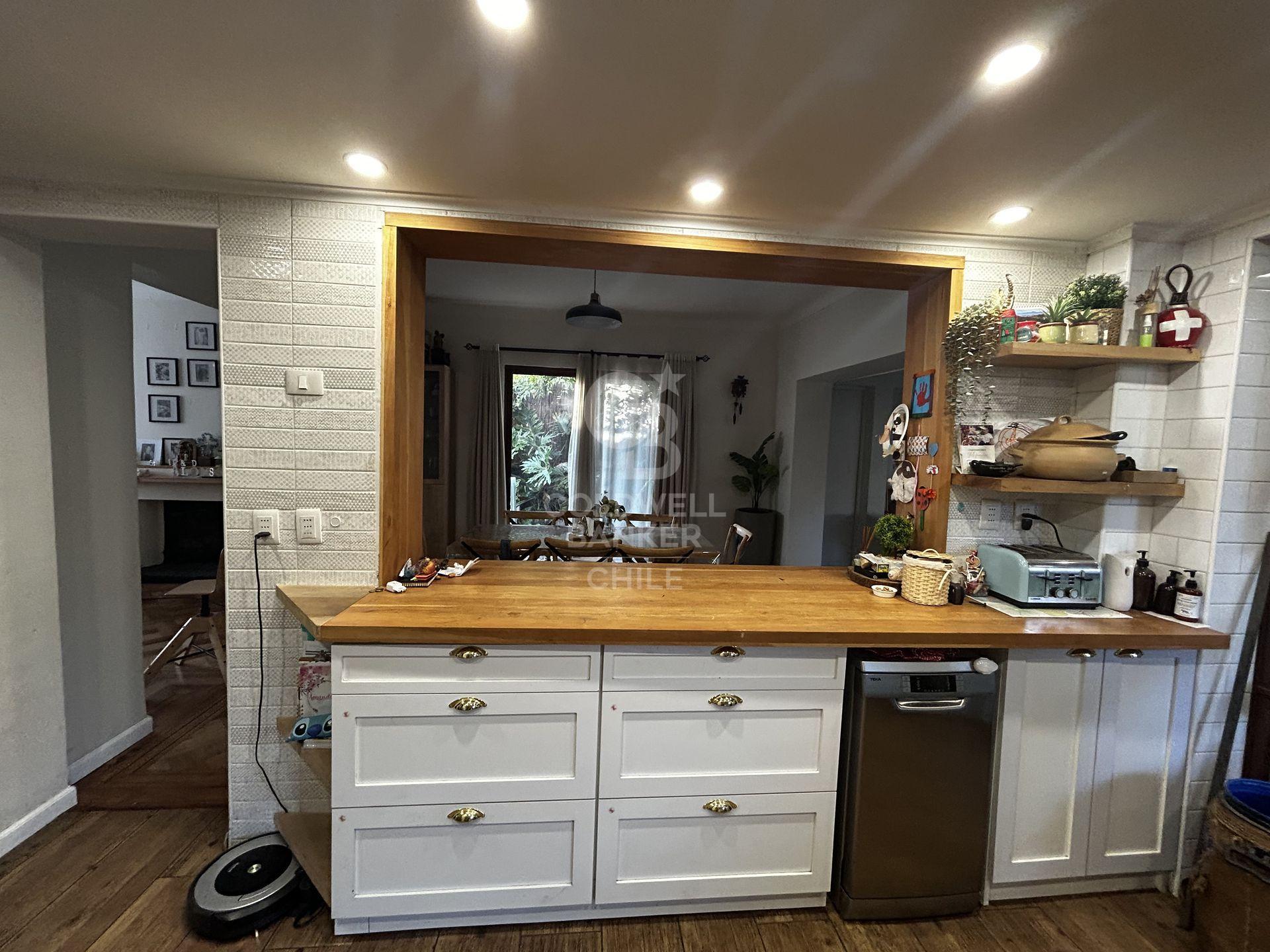 Providencia, Chile, 4 Bedrooms Bedrooms, ,3 BathroomsBathrooms,Residential,For Sale,1967947