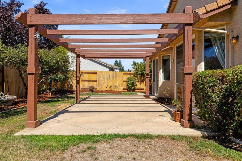 Galt, California, 95632, United States, 3 Bedrooms Bedrooms, ,2 BathroomsBathrooms,Residential,For Sale,1983773