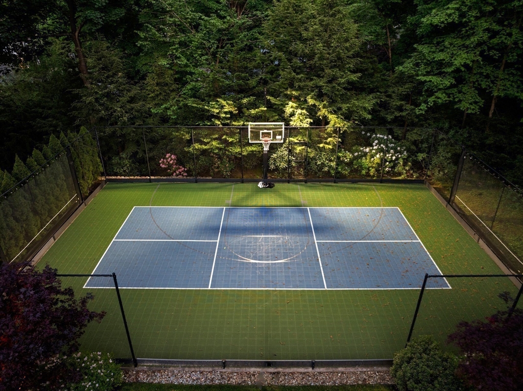 Wellesley, Massachusetts, 02481, United States, 6 Bedrooms Bedrooms, ,11 BathroomsBathrooms,Residential,For Sale,1941587