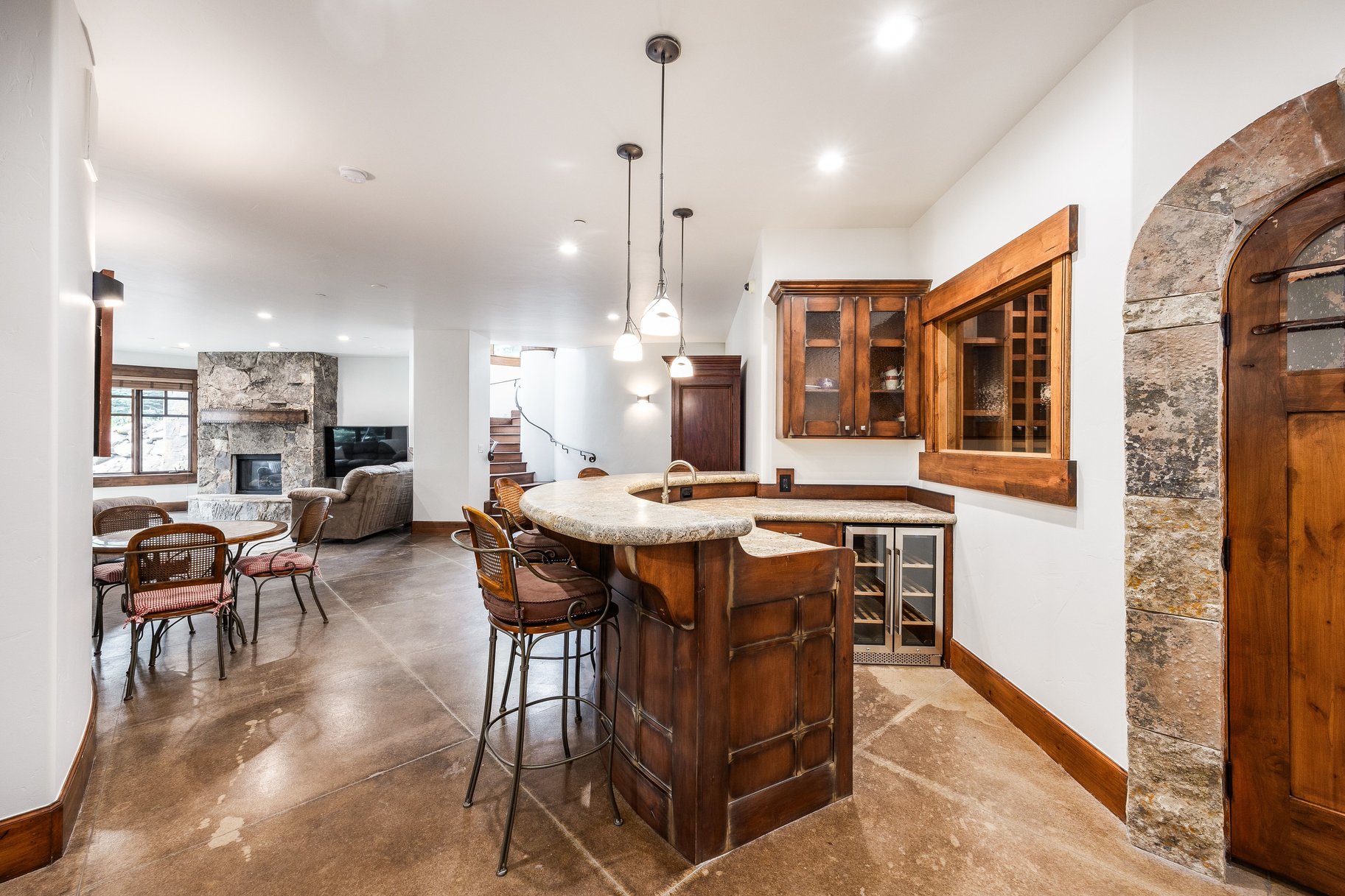  Spacious Glenwild Home with Resort Views, Private Guest Suite and Expansive Yard - 物件實景