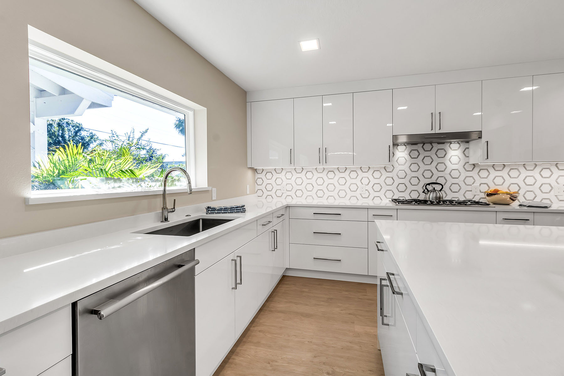  JOHNSON ESTATES - 物件實景