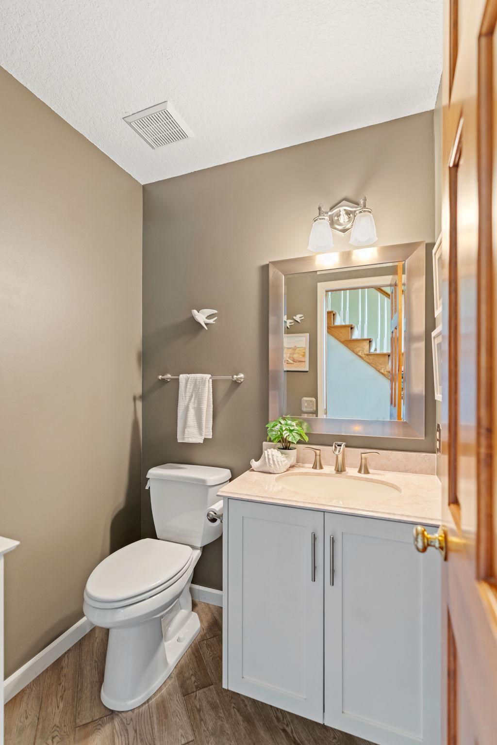 Eagan, Minnesota, 55123, United States, 4 Bedrooms Bedrooms, ,3 BathroomsBathrooms,Residential,For Sale,1905951