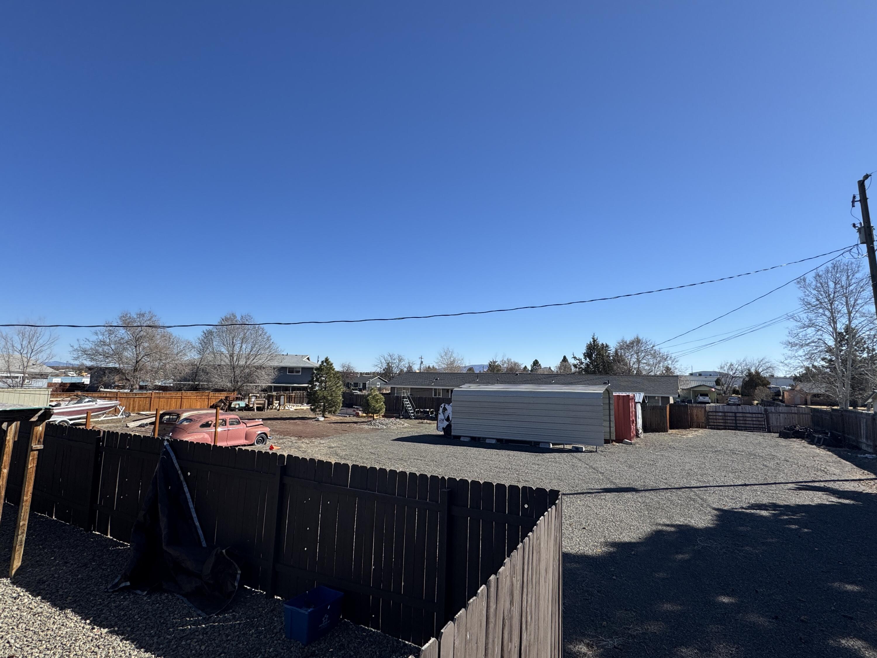 Redmond, Oregon, 97756, United States, ,Residential,For Sale,1937822